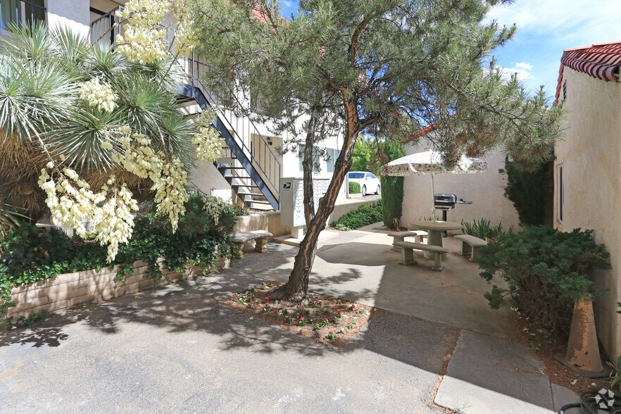 More Photos Of 1811 Lead Ave SE, Albuquerque Apartments For Sale