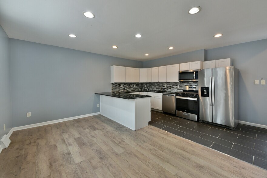 More Photos Of 2554 E Clearfield St, Philadelphia Multifamily For Sale