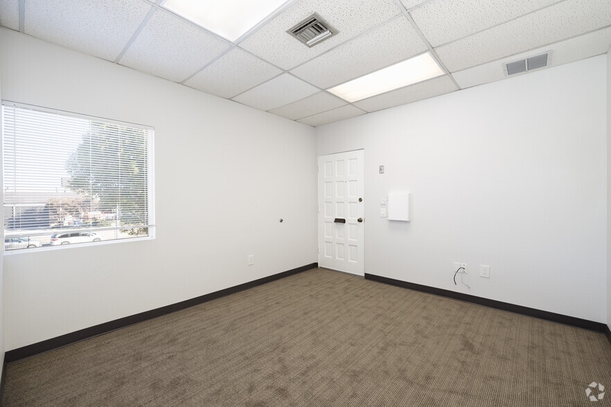 More Photos Of 312 Highland Ave, El Cajon Office For Sale