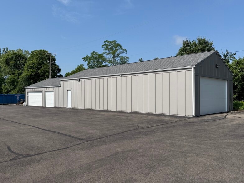 More Photos Of 7989 S Suburban Rd, Centerville Warehouse For Sale
