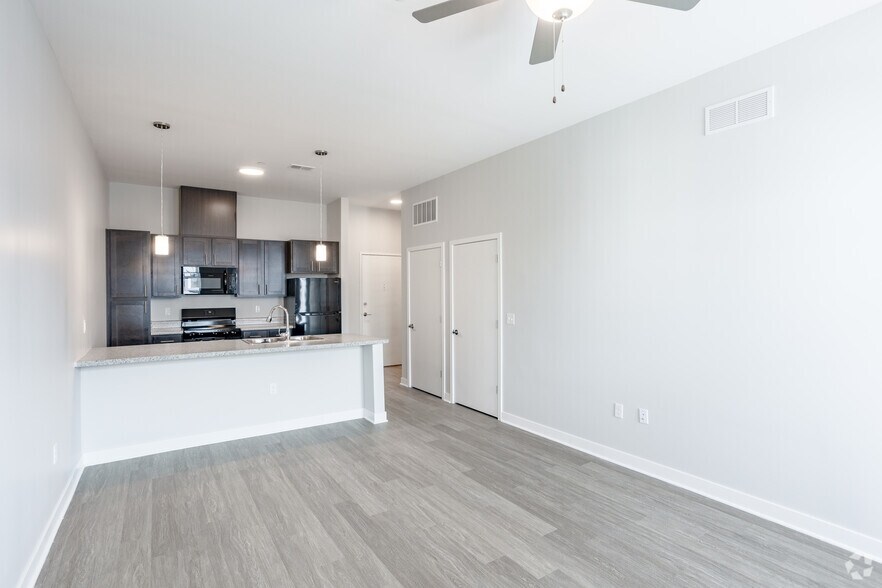 More Photos Of 501 4th Ave SE, Cedar Rapids Apartments For Lease