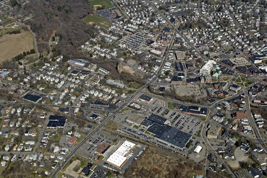 More Photos Of 1 Washington St, Taunton Unknown For Lease