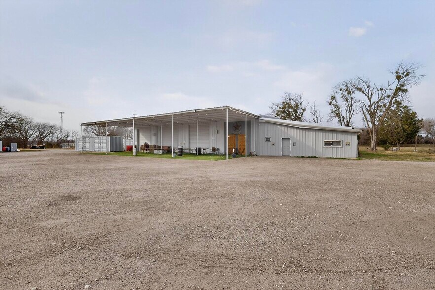 More Photos Of 700 E Main St, Richland Warehouse For Sale