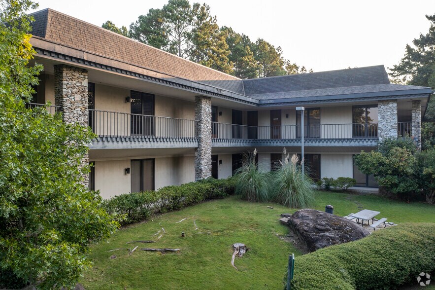 More Photos Of 500 Chase Park S, Birmingham Unknown For Lease