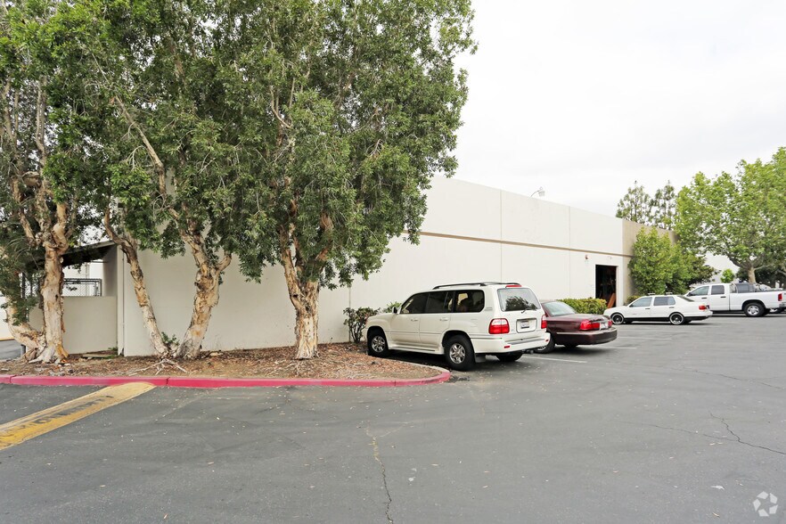 More Photos Of 1600 E Miraloma Ave, Placentia Industrial For Lease