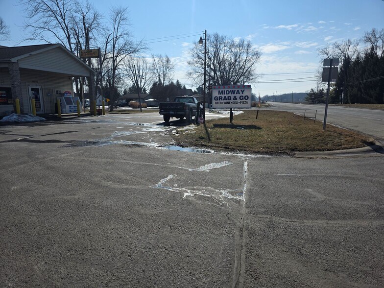 More Photos Of 12240 S Dixie, La Salle Convenience Store For Sale