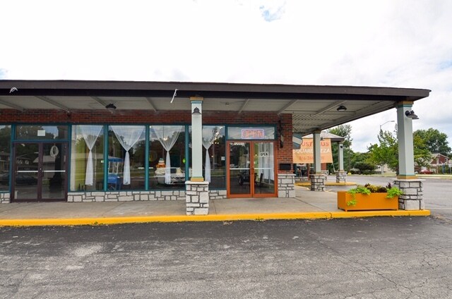 More Photos Of 4701 Blue Ridge Blvd, Kansas City Unknown For Lease