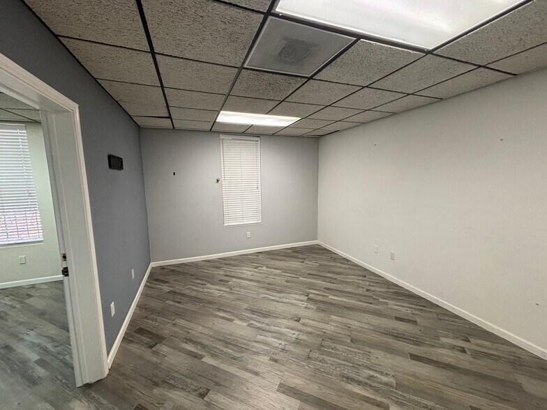 More Photos Of 4141 W Bethany Home Rd, Phoenix Medical For Sale