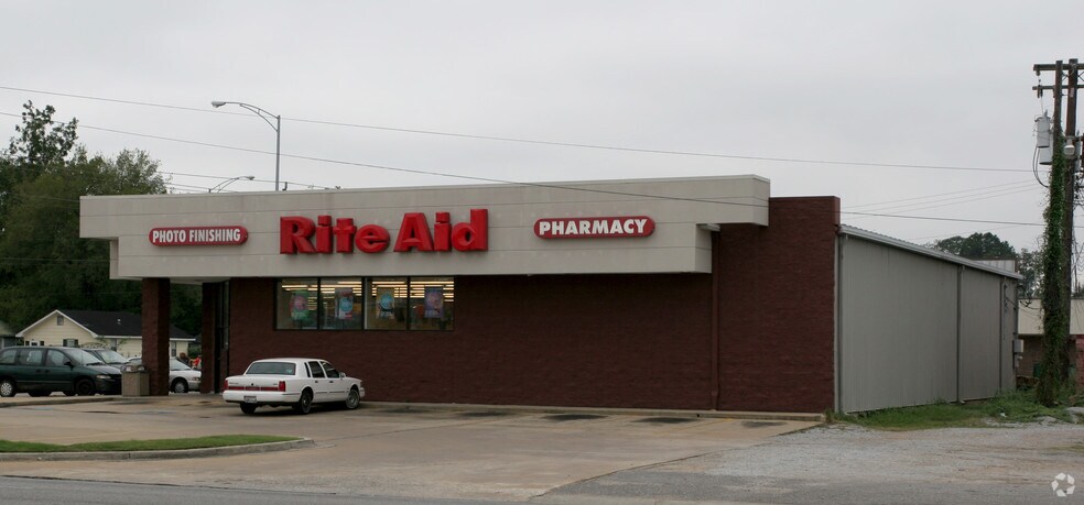 More Photos Of 3206 15th St, Tuscaloosa Drugstore For Lease