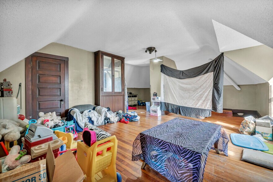 More Photos Of 2127 W 100th St, Cleveland Multifamily For Sale