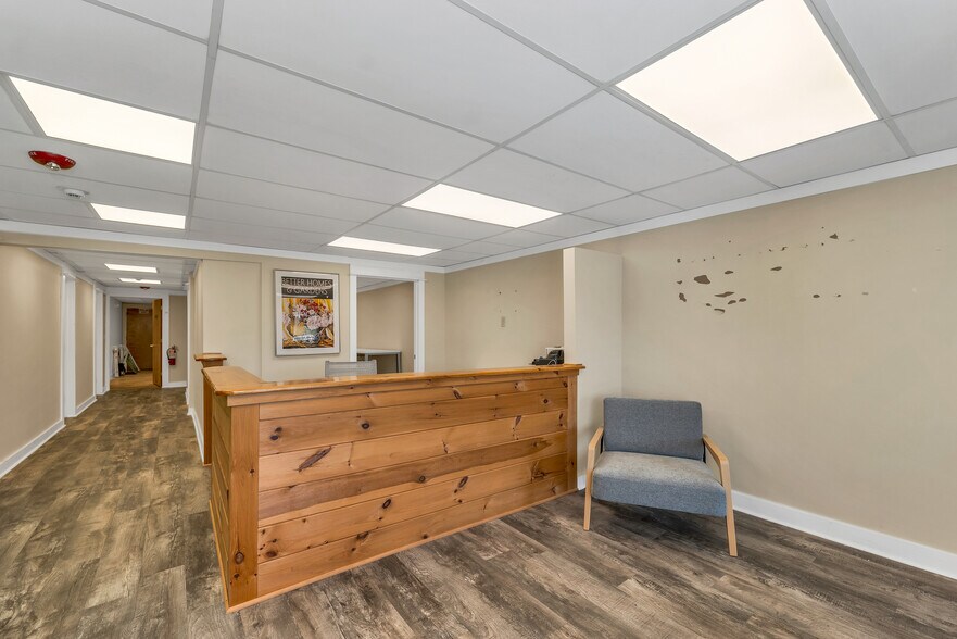 More Photos Of 3631 White Mountain Hwy, North Conway Office For Lease