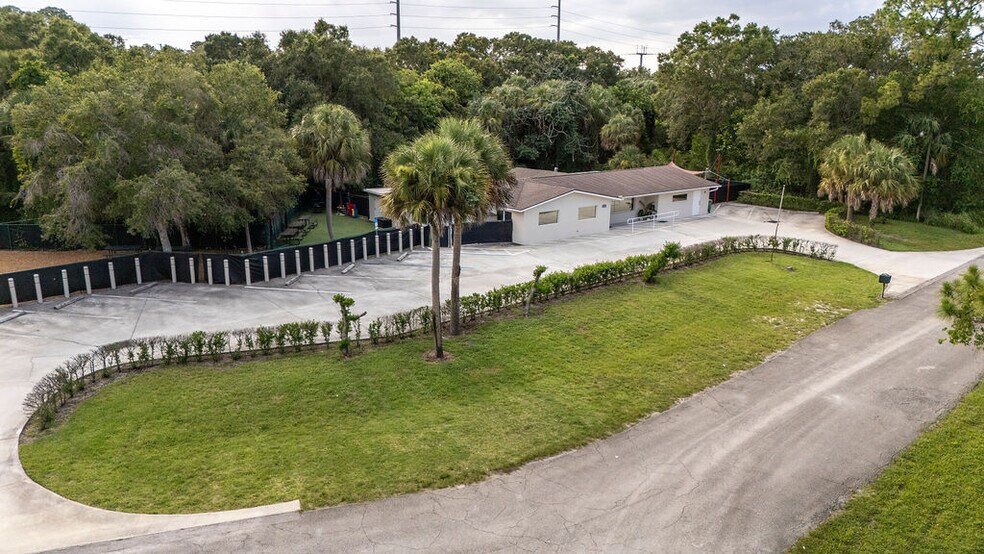 More Photos Of 6708 Gaddy St, Fort Pierce Daycare Center For Sale