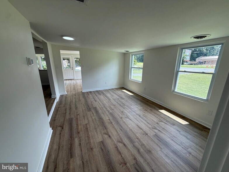 More Photos Of 14679 Coastal Hwy, Milton Office For Lease