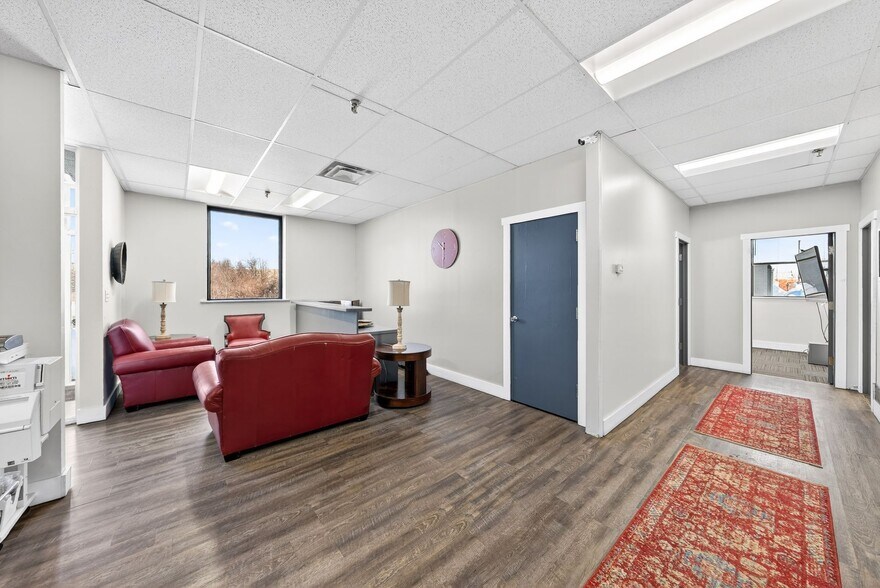 More Photos Of 1333 Research Rd, Gahanna Manufacturing For Sale