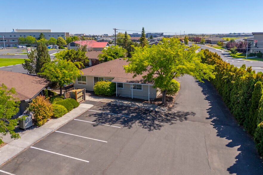 More Photos Of 830 Sharon Ave E, Moses Lake Office For Sale