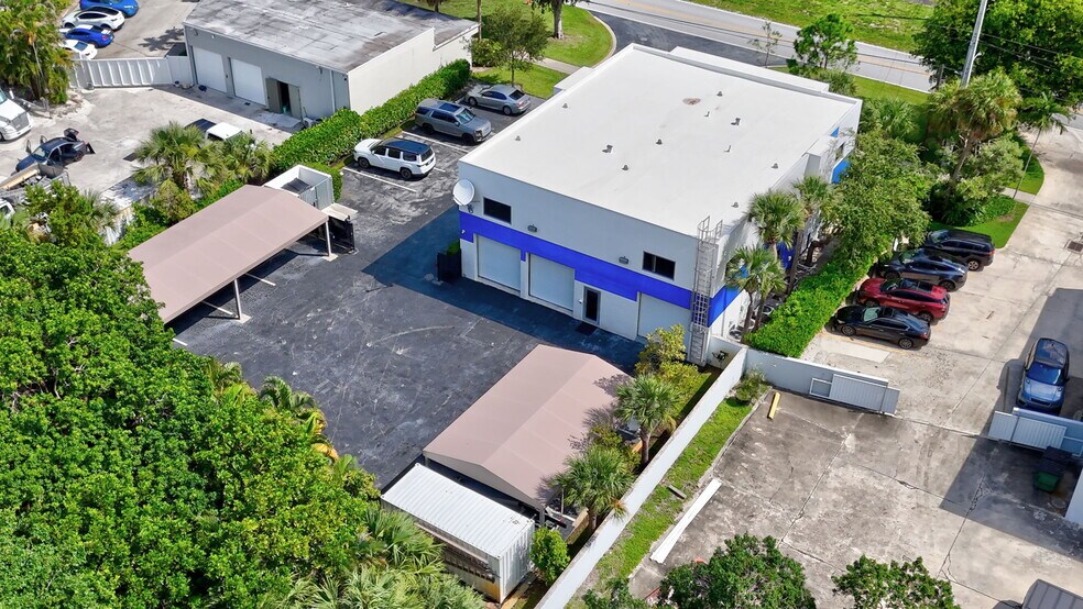 More Photos Of 442 NW 35th St, Boca Raton Office For Sale