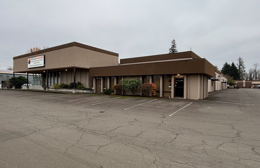 More Photos Of 33815-33919 SE Eastgate Cir, Corvallis Office For Lease