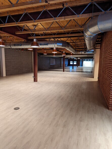 More Photos Of 900 S Wolfe St, Baltimore Office For Sale