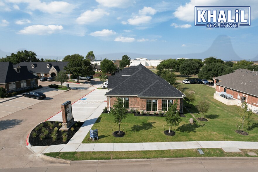 More Photos Of 305 Regency Pky, Mansfield Medical For Lease