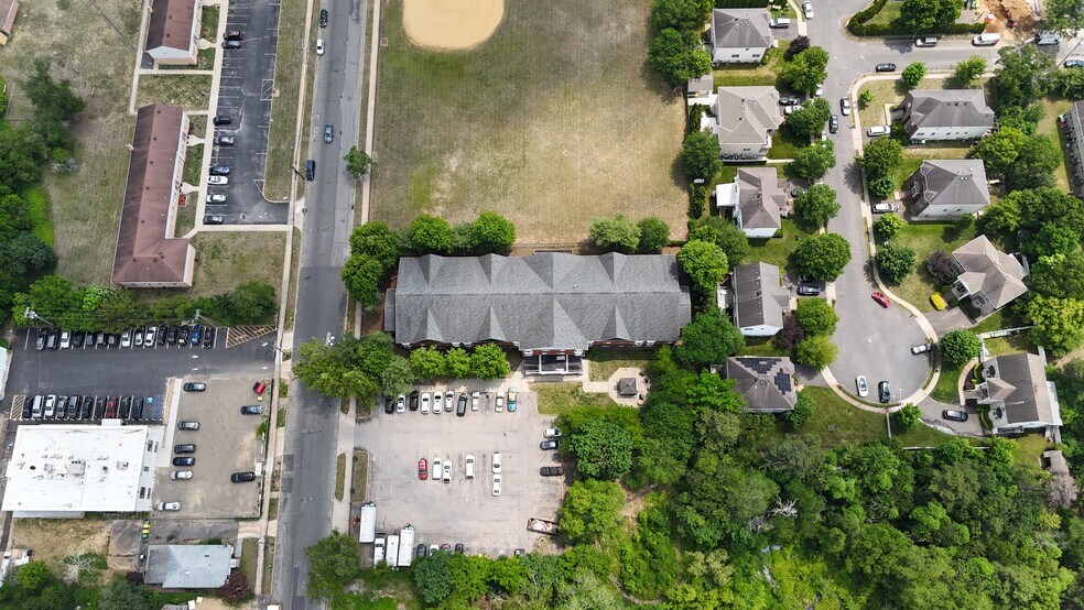 More Photos Of 144 John St, Lakewood Apartments For Sale