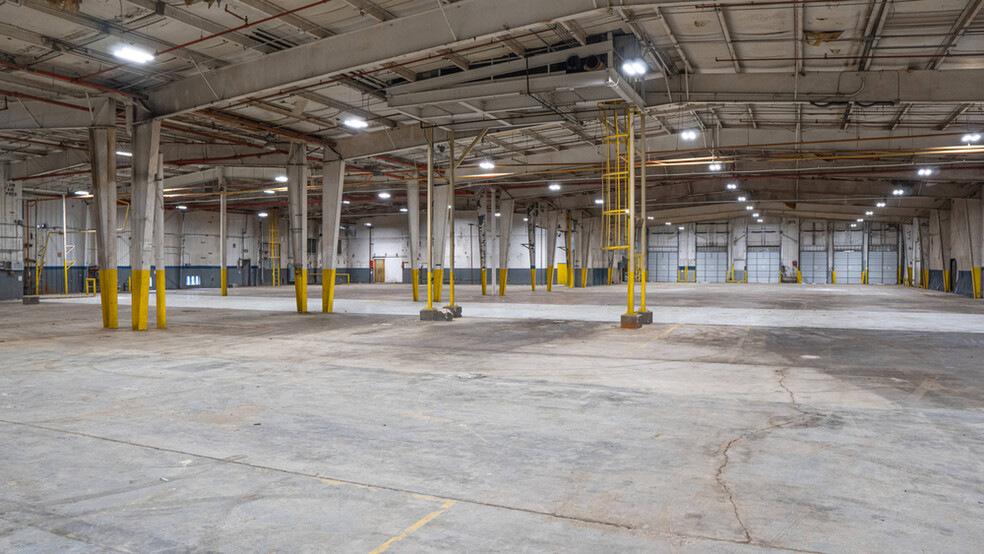 Primary Photo Of 595 Industrial Dr, Jackson Warehouse For Lease