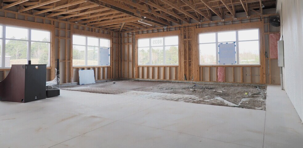 More Photos Of 8035 Eiger Dr, Lincoln Office For Lease