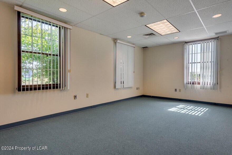 More Photos Of 832 Airport Rd, Hazle Township Medical For Sale