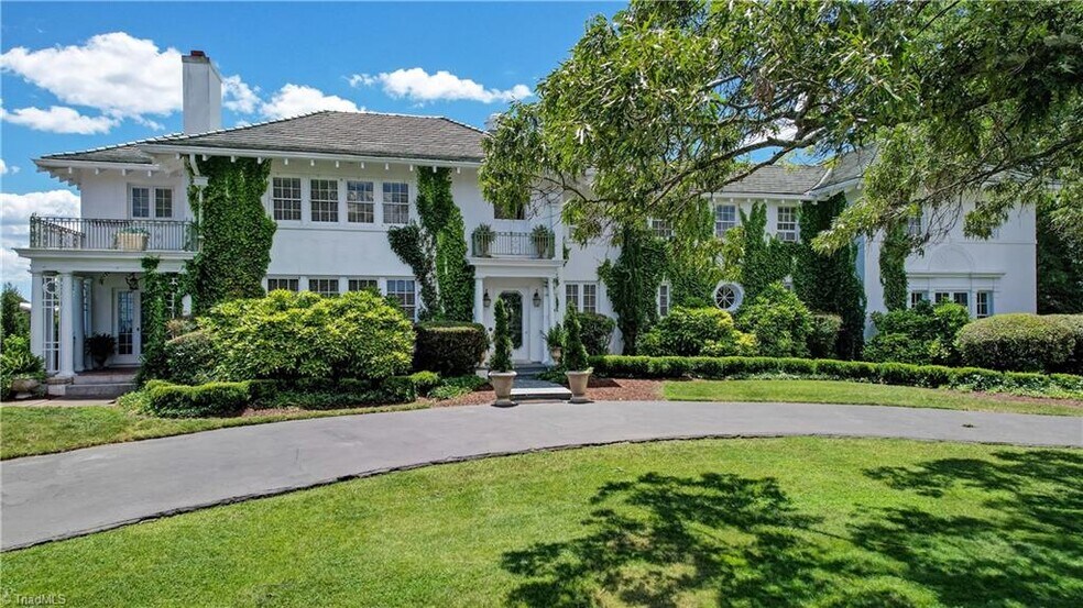 More Photos Of 17 E Main St, Thomasville Storefront Retail Office For Sale