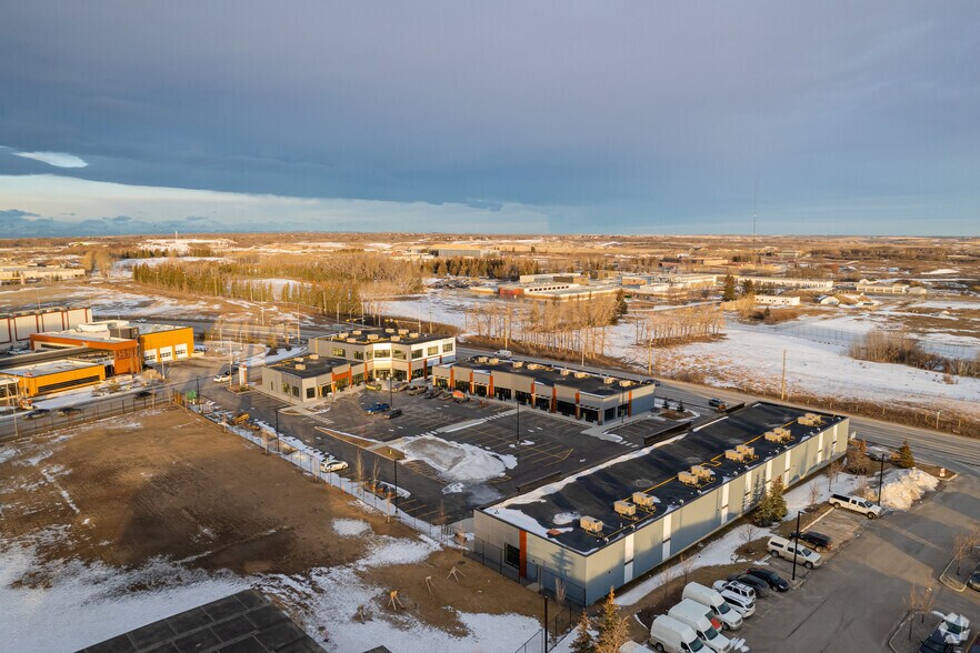 More Photos Of 2 Royal Vista Link NW, Calgary Freestanding For Lease