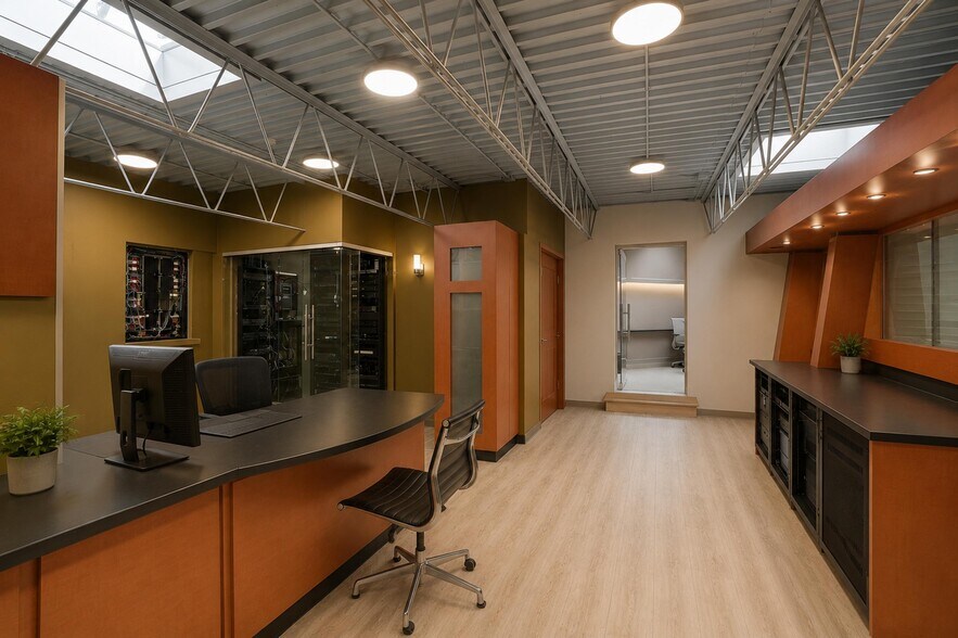 More Photos Of 11324 Southwest Hwy, Palos Hills General Retail For Sale