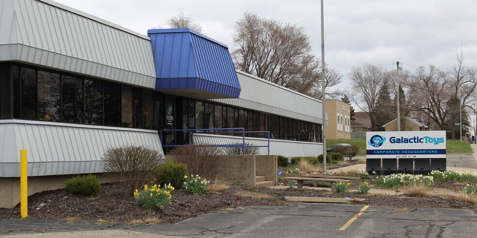 More Photos Of 345 32nd St SW, Wyoming Warehouse For Lease