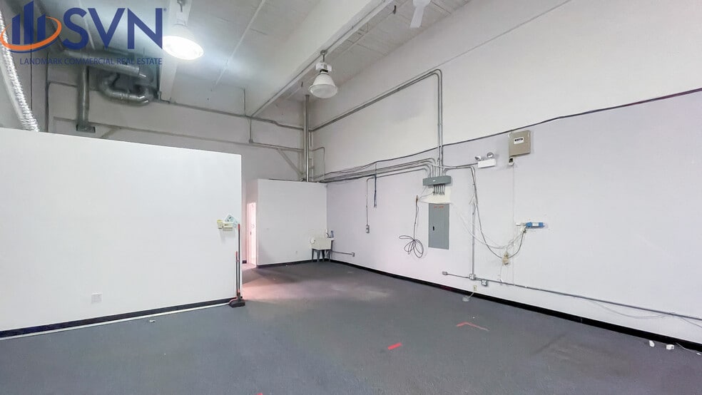 More Photos Of 2000 W Main St, St Charles General Retail For Lease