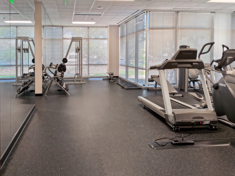 More Photos Of 13785 Research Blvd, Austin Coworking Space