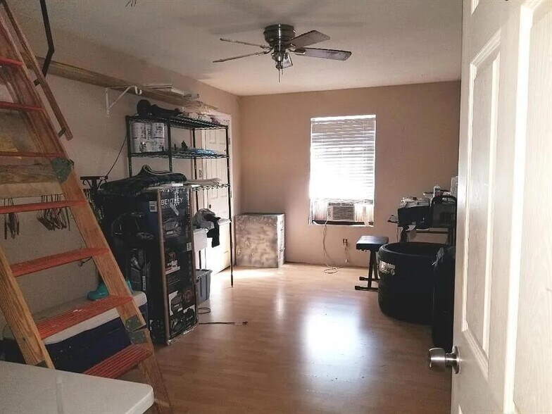 More Photos Of 6516 W Montgomery Rd, Houston Freestanding For Lease