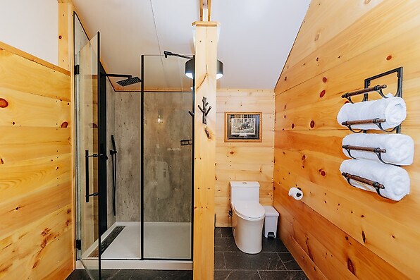 More Photos Of 935 State Route 313, Cambridge Hotel For Sale