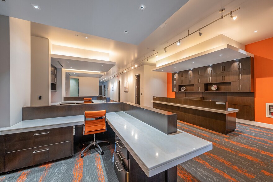 More Photos Of 2960 W Sahara Ave, Las Vegas Office For Lease