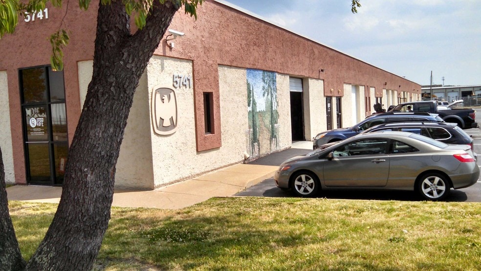 More Photos Of 5741 Bayside Rd, Virginia Beach Light Distribution For Lease