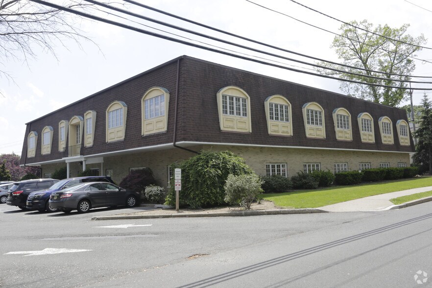 More Photos Of 71 Franklin Tpke, Waldwick Medical For Lease