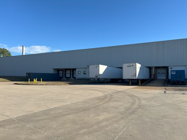 More Photos Of 8800 Line Ave, Shreveport Research And Development For Sale