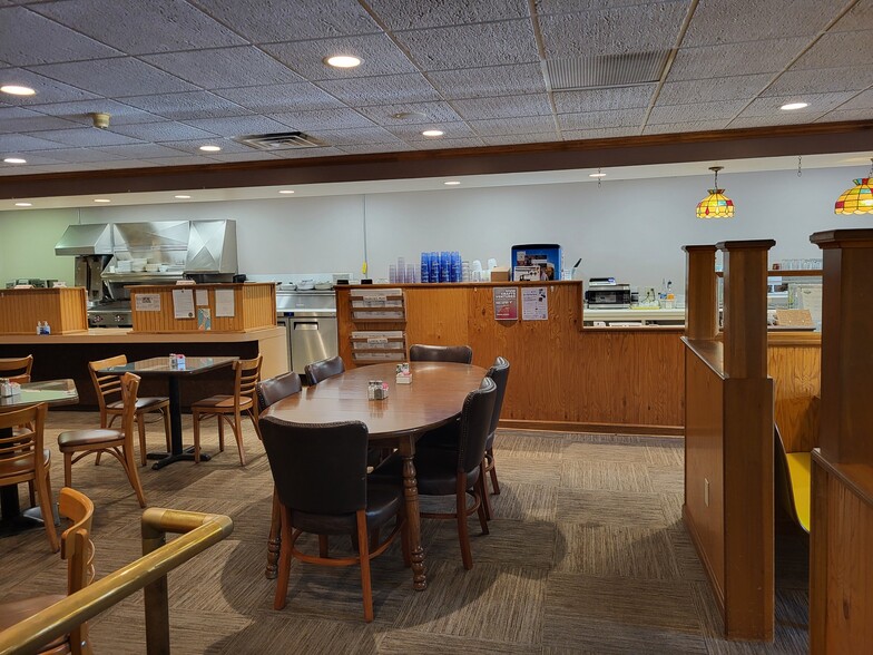 More Photos Of 531-533 N Main St, Canton Storefront Retail Residential For Sale