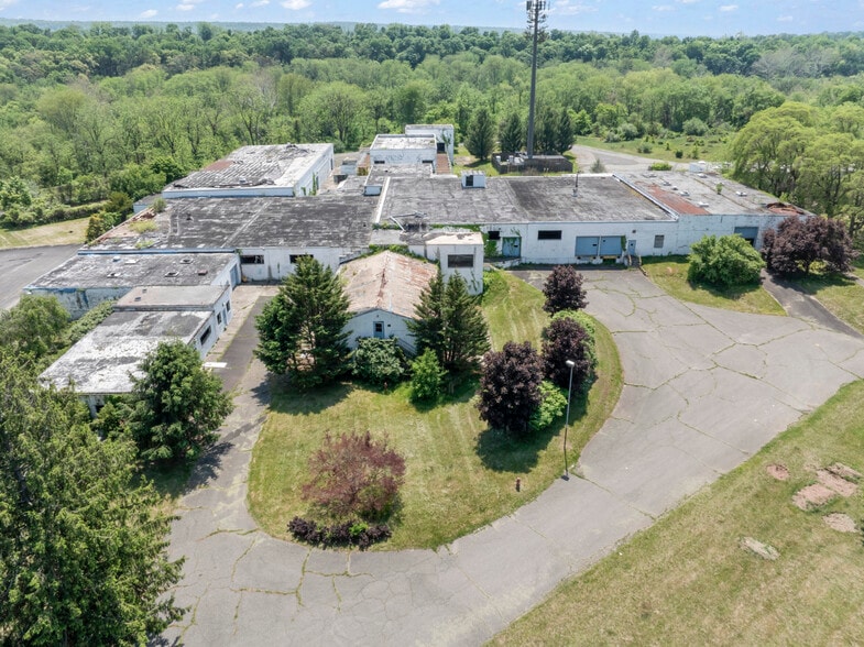 More Photos Of 110 Woodfern Rd, Branchburg Warehouse For Sale
