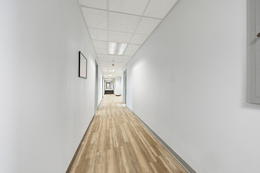 More Photos Of 910 Gilpin Ave, Wilmington Medical For Sale