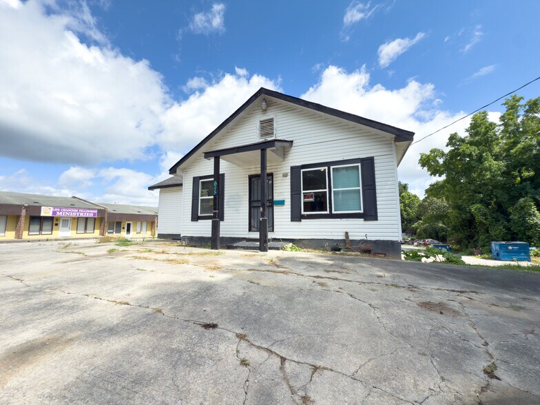 More Photos Of 605 Roberts Dr, Riverdale Office For Lease