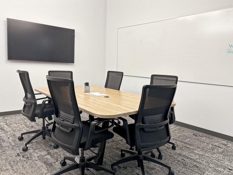 More Photos Of 250 Pacific Ave, Long Beach Coworking Space