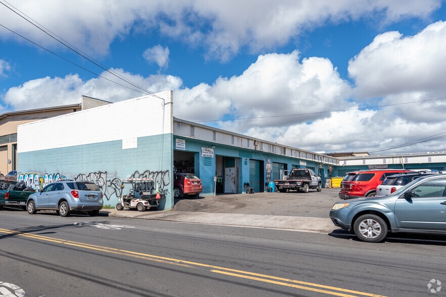 More Photos Of 94-138 Leoleo St, Waipahu Warehouse For Lease