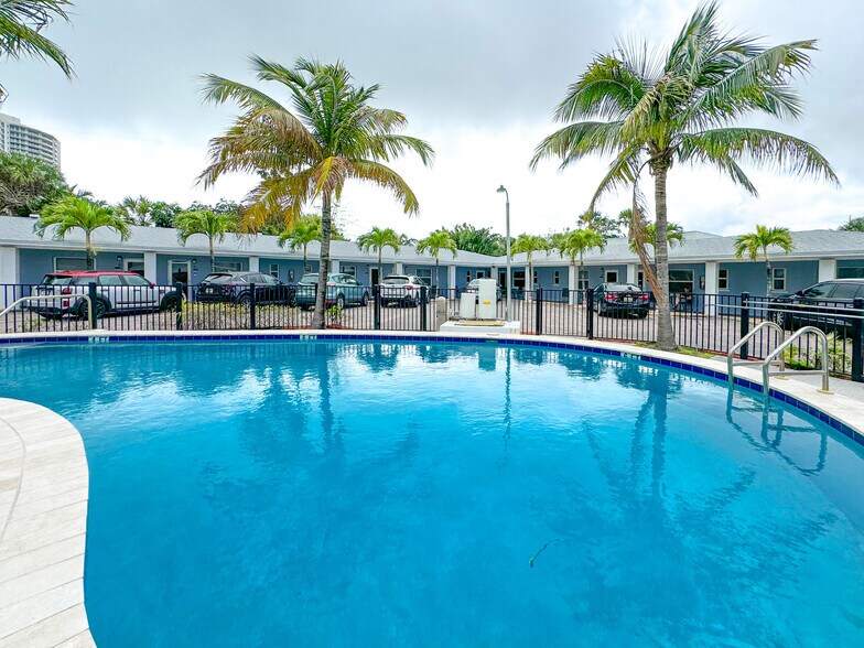 More Photos Of 3021 N Ocean Dr, Riviera Beach Apartments For Sale