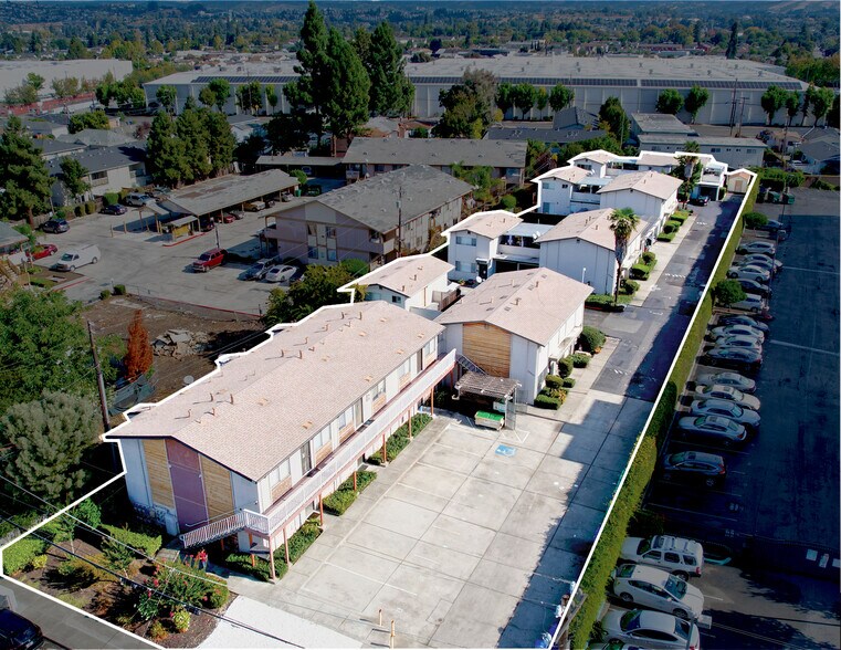 Primary Photo Of 22032 Arbor Ave, Hayward Apartments For Sale