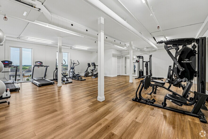 More Photos Of 600 Sunningdale Rd E, London Apartments For Sale