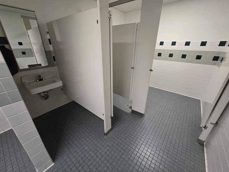 More Photos Of 2 Depot St, Greencastle Medical For Sale