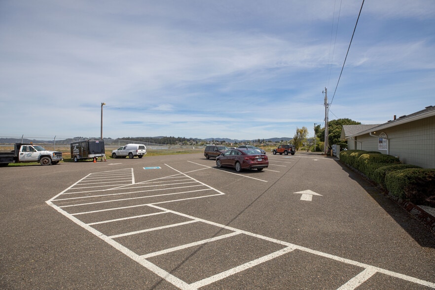 More Photos Of 1860 Virginia Ave, North Bend Medical For Lease